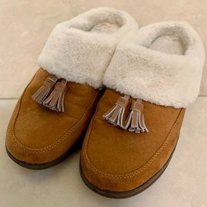 Vionic Perrin Slipper in Cedar with Arch Support Size 7